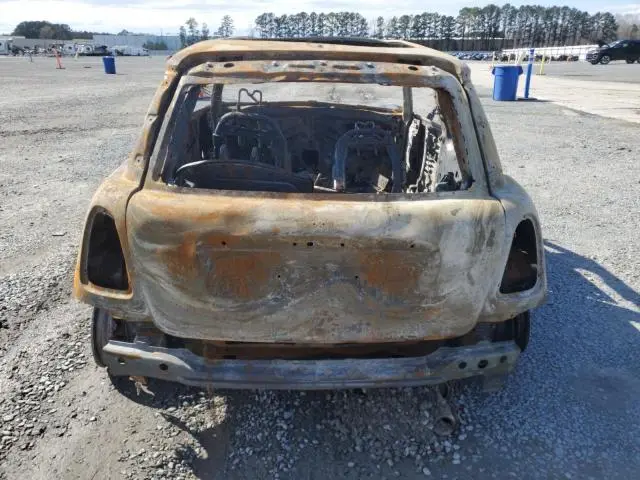2010 MINI COOPER 