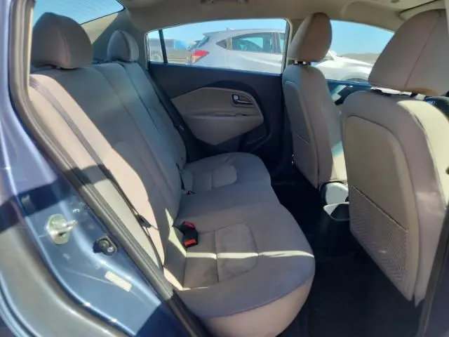 2016 KIA RIO LX  