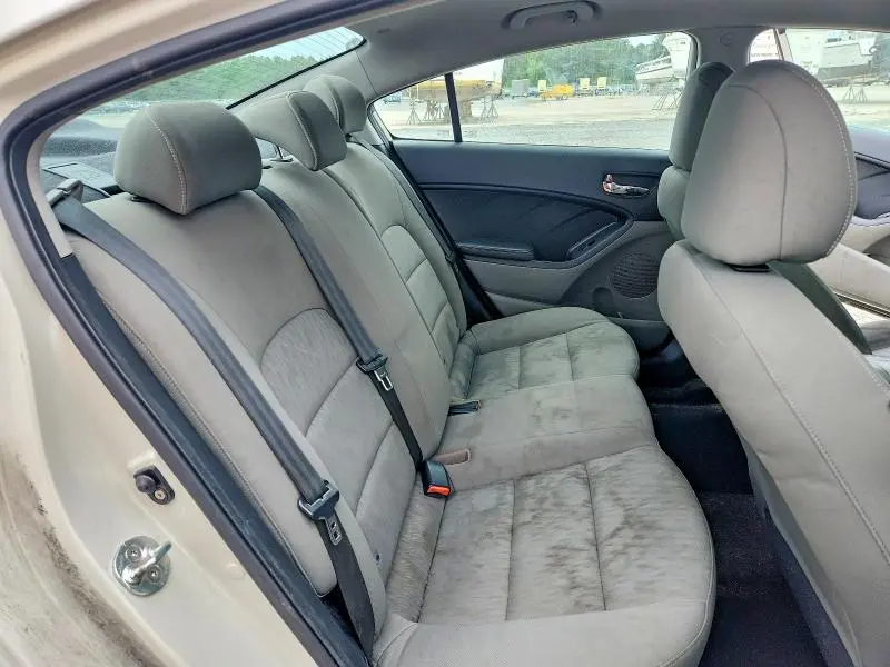 2015 KIA FORTE LX  