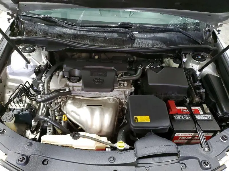 2012 TOYOTA CAMRY XLE  