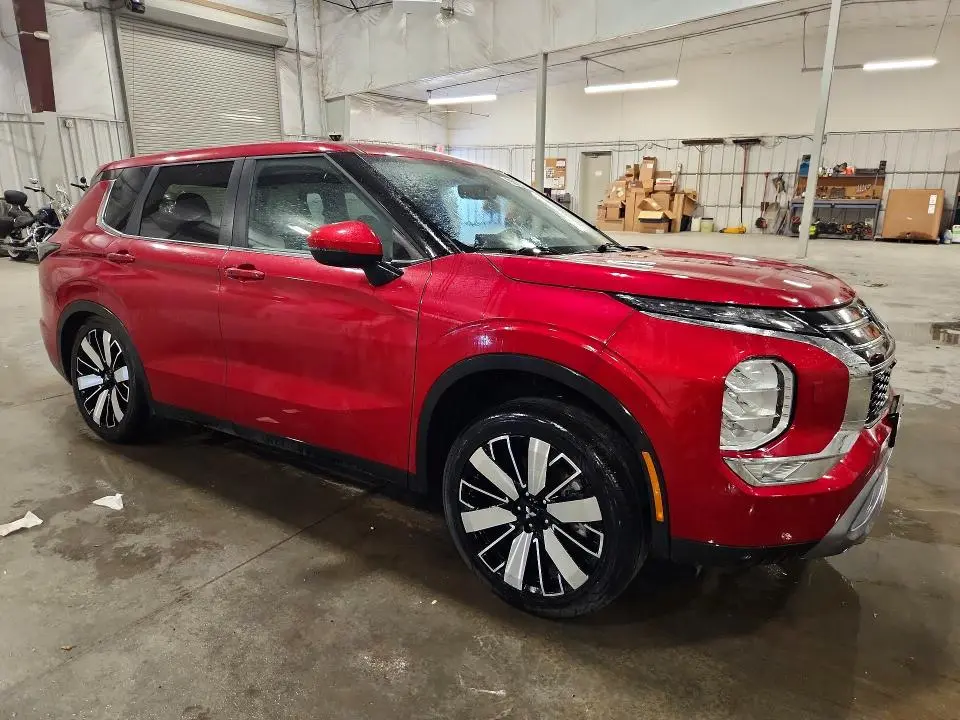 2025 MITSUBISHI OUTLANDER SE  