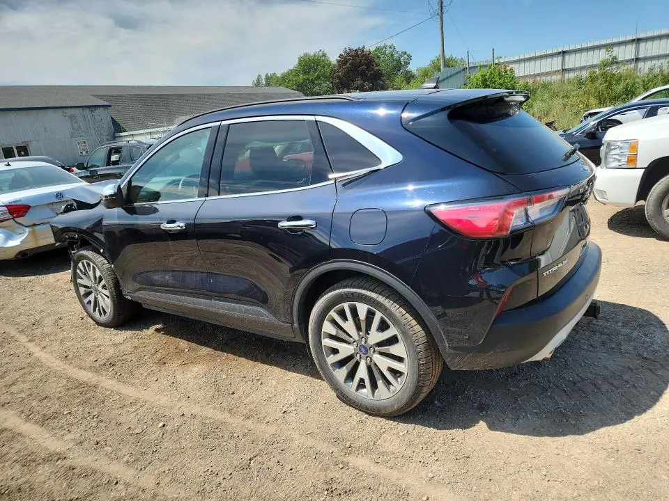 2021 FORD ESCAPE TITANIUM  