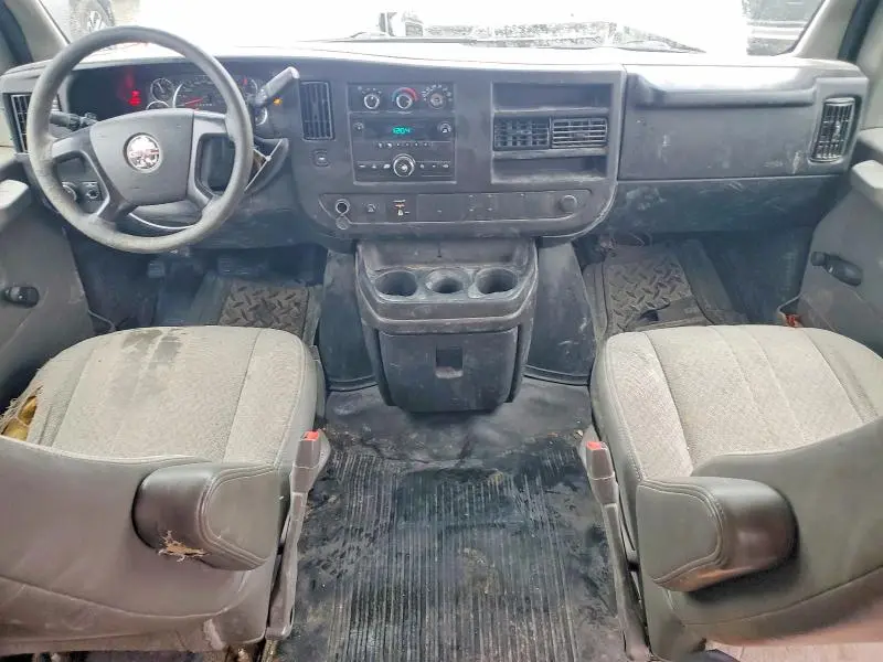2011 GMC SAVANA G3500  
