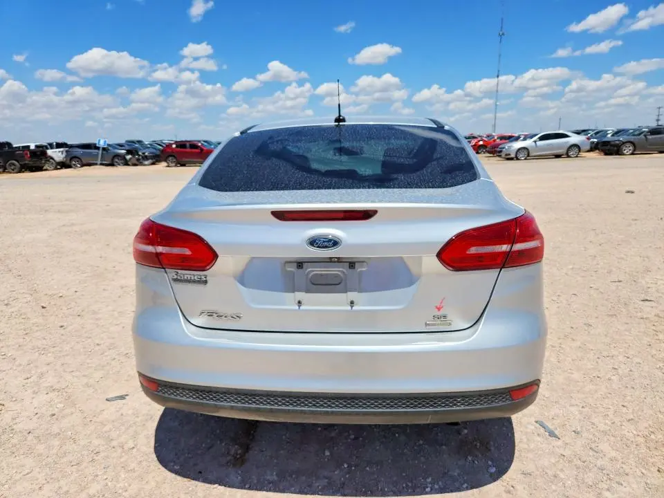 2018 FORD FOCUS SE  
