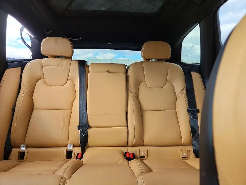 2025 VOLVO XC60 ULTRA  