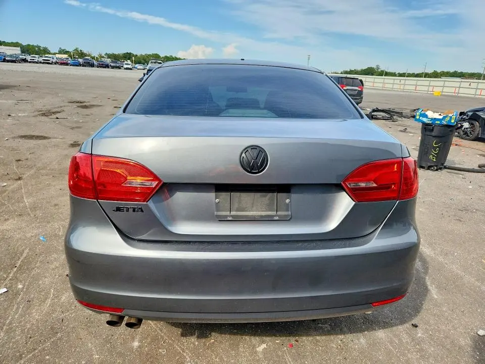 2012 VOLKSWAGEN JETTA BASE  