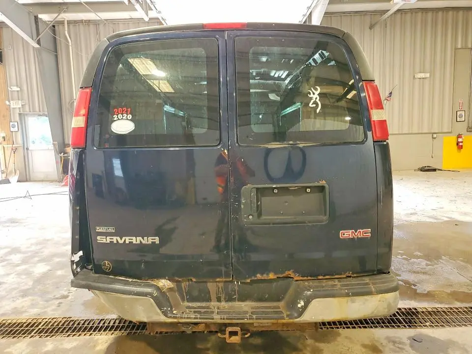 2010 GMC SAVANA G2500  