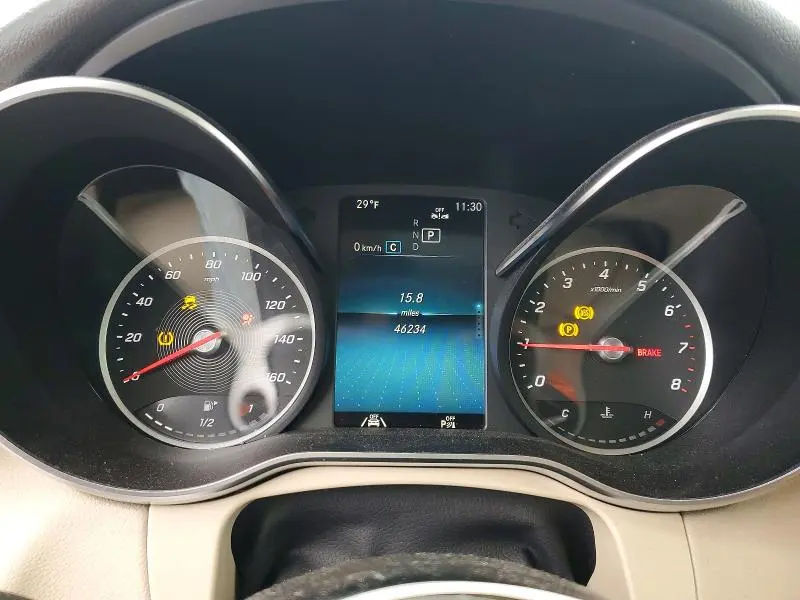 2022 MERCEDES-BENZ GLC 300  