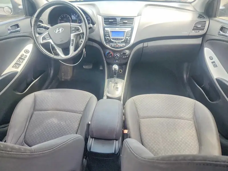2013 HYUNDAI ACCENT SE  