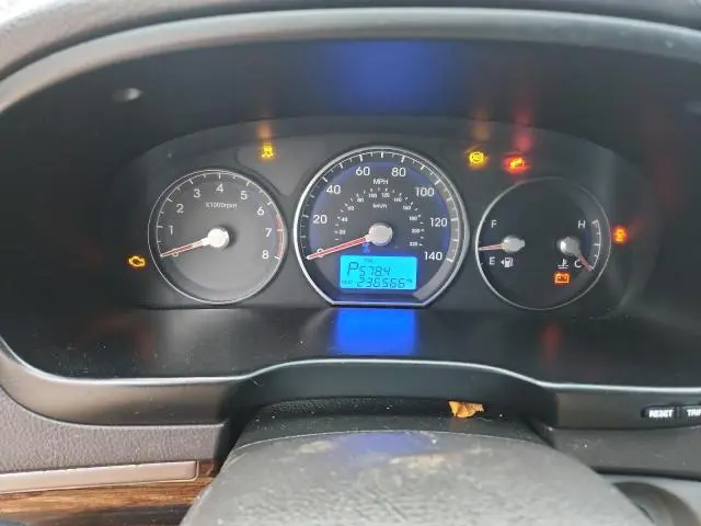 2012 HYUNDAI SANTA FE GLS  