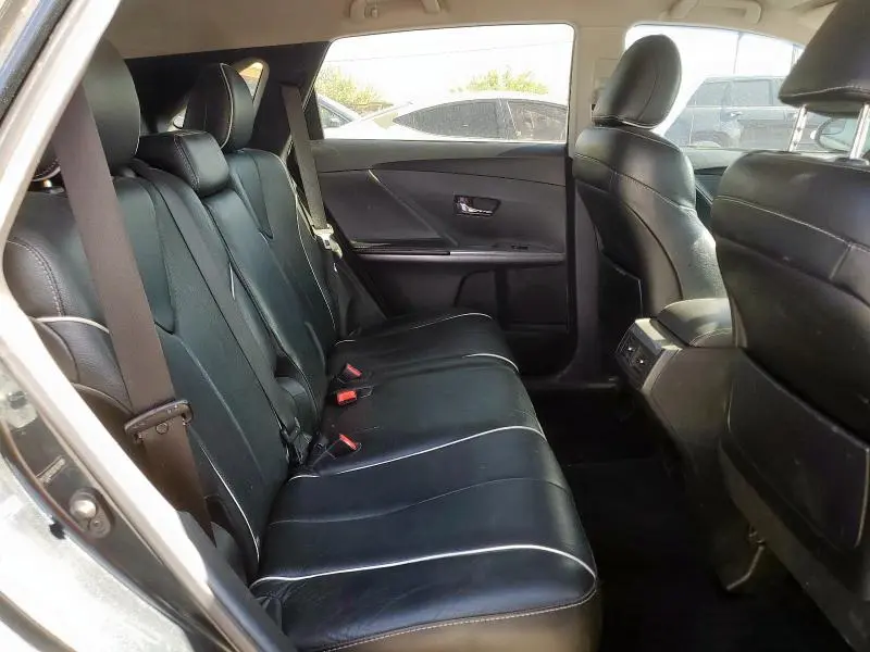 2013 TOYOTA VENZA LE  