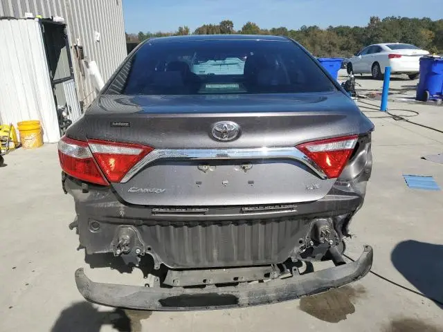 2016 TOYOTA CAMRY LE  