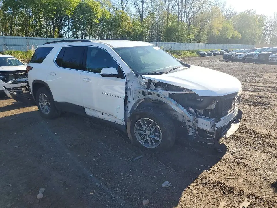 2023 CHEVROLET TRAVERSE LT  