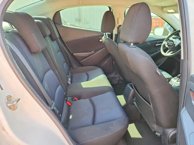 2019 TOYOTA YARIS LE  