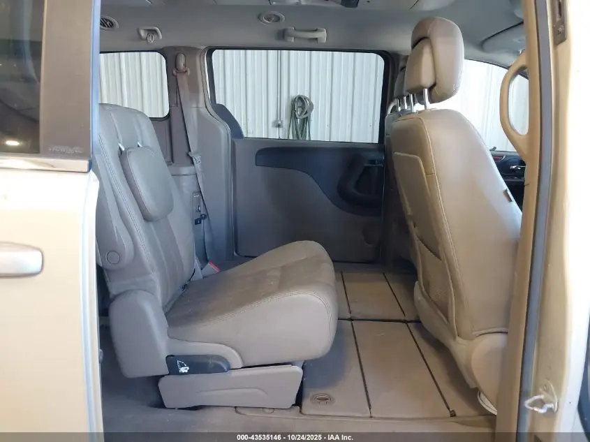 2012 CHRYSLER TOWN & COUNTRY TOURING