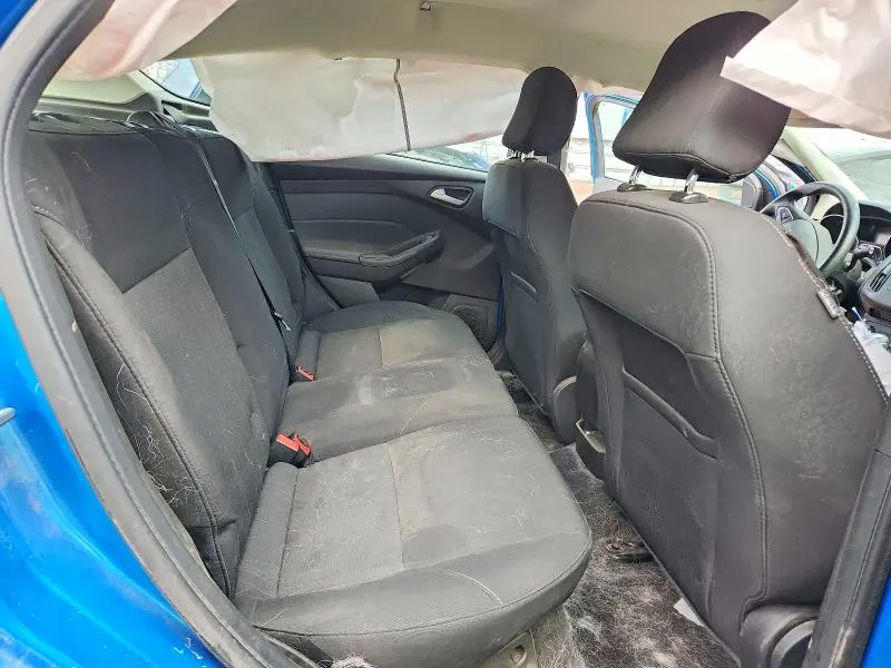 2016 FORD FOCUS SE  