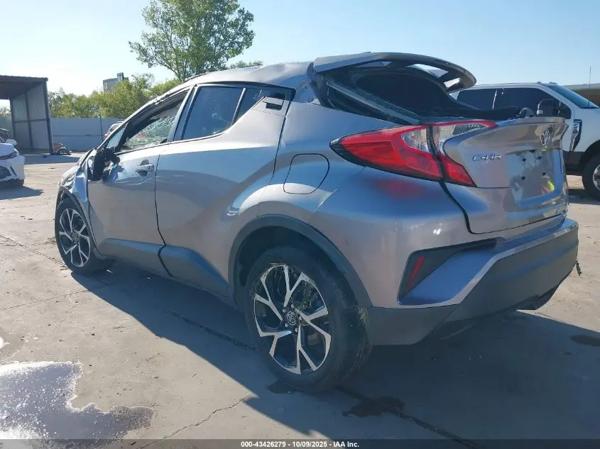 2019 TOYOTA C-HR XLE