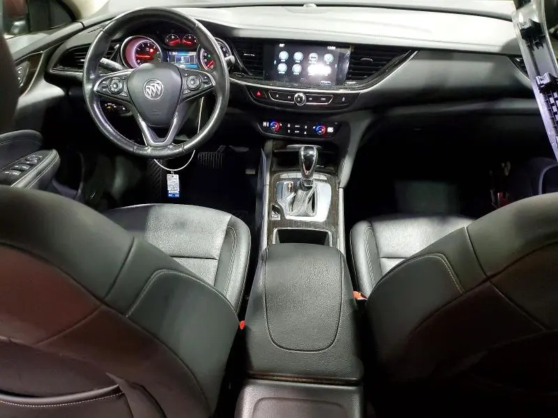 2018 BUICK REGAL ESSENCE  