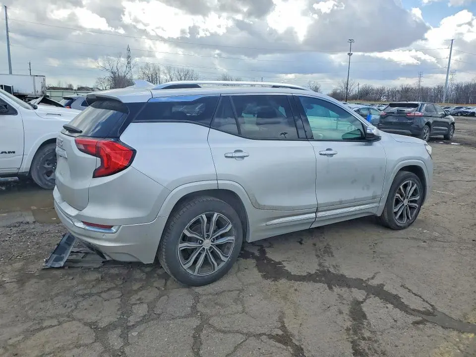 2019 GMC TERRAIN DENALI  