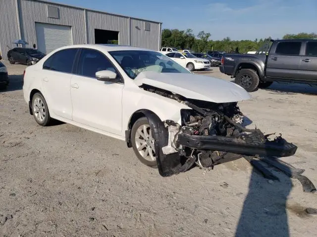 2014 VOLKSWAGEN JETTA SE  