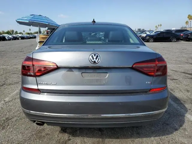 2017 VOLKSWAGEN PASSAT SE  