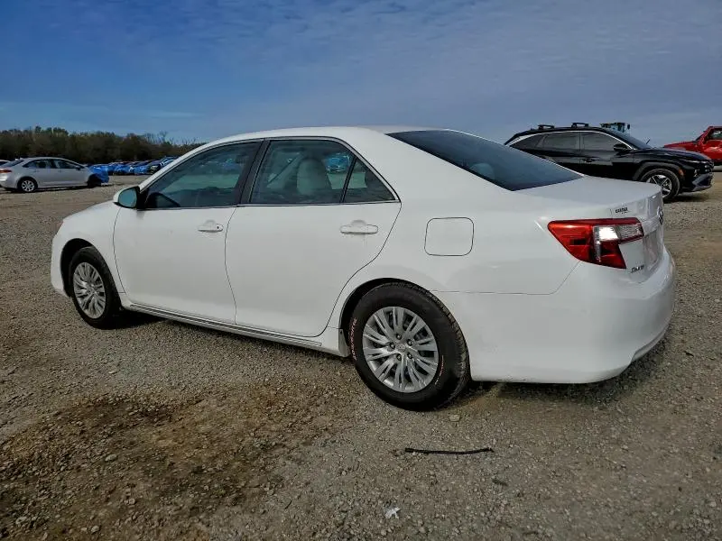2014 TOYOTA CAMRY L  