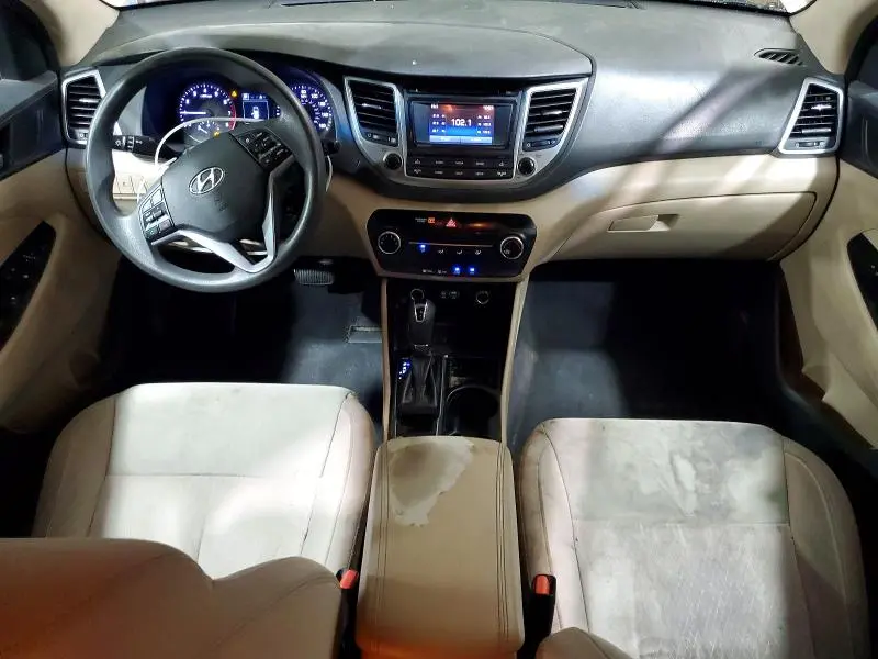 2016 HYUNDAI TUCSON SE  
