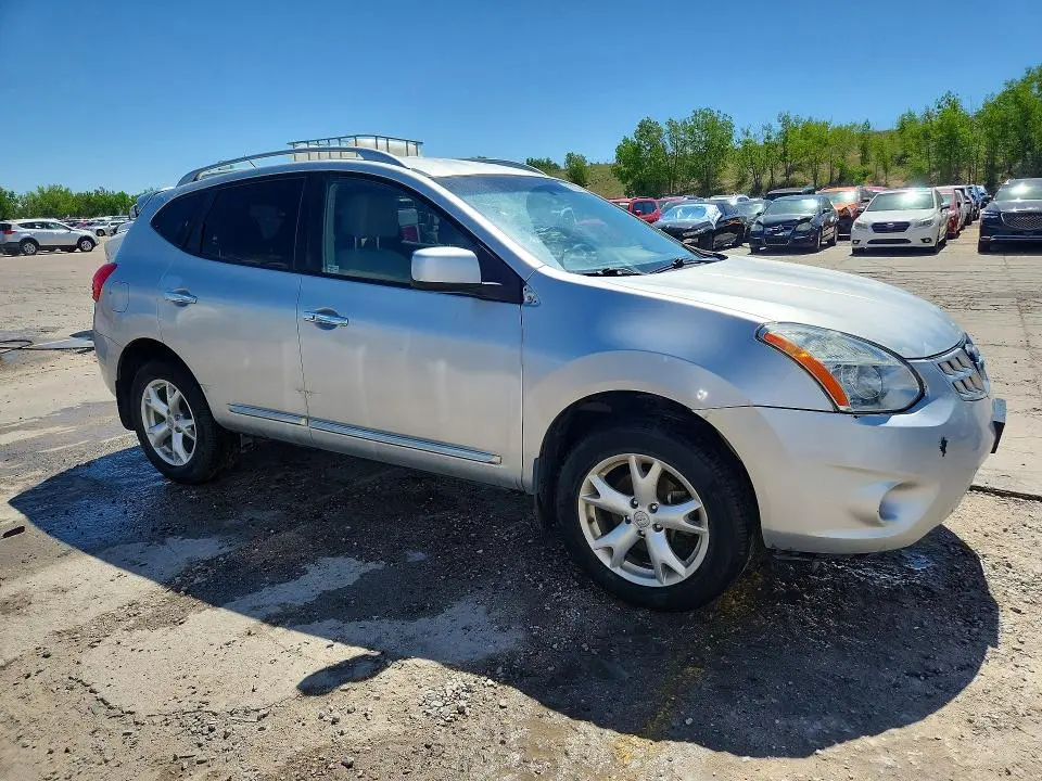 2011 NISSAN ROGUE S  