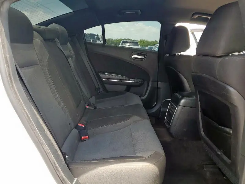 2016 DODGE CHARGER SXT  