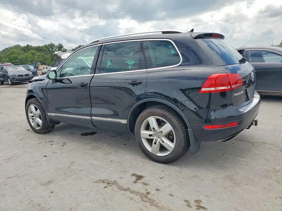 2014 VOLKSWAGEN TOUAREG V6  