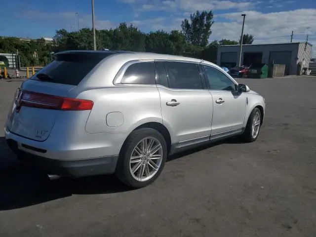 2013 LINCOLN MKT   
