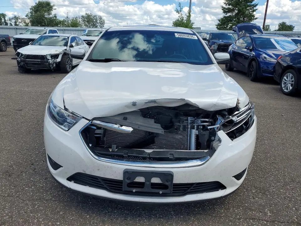 2017 FORD TAURUS SEL  