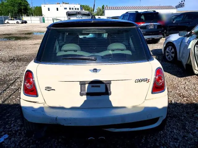 2012 MINI COOPER S  