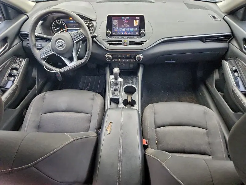 2021 NISSAN ALTIMA SV  