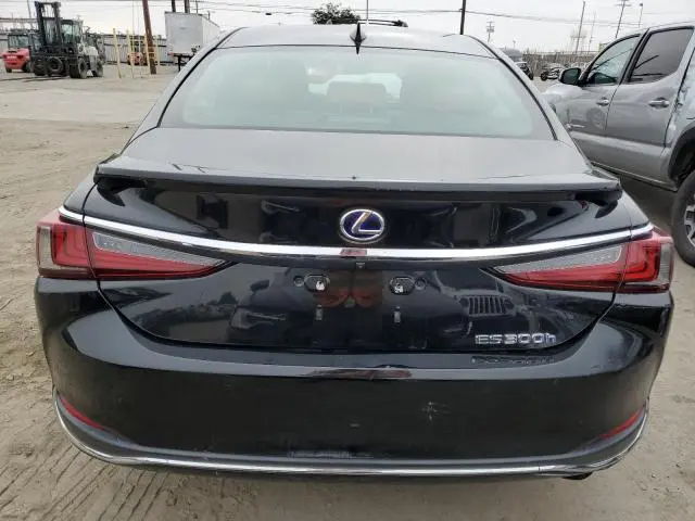 2021 LEXUS ES 300H  