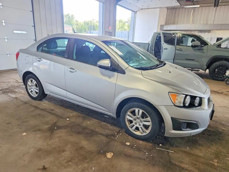 2013 CHEVROLET SONIC LT  