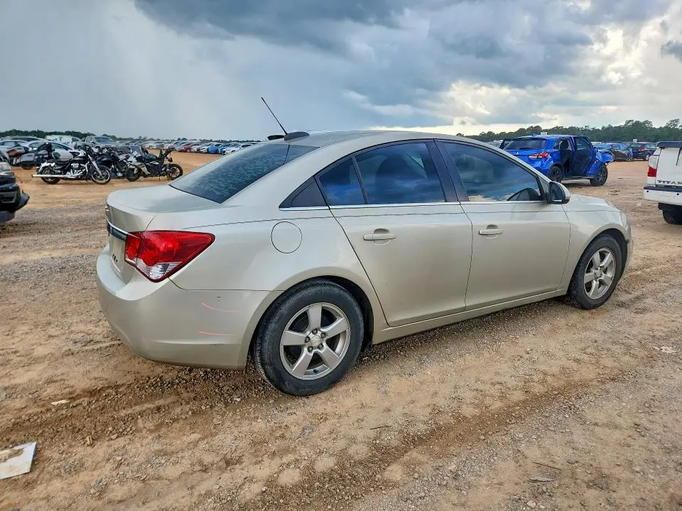 2015 CHEVROLET CRUZE LT  