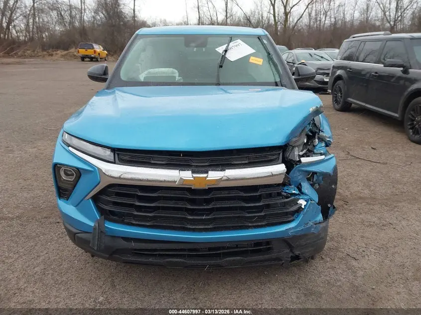 2025 CHEVROLET TRAILBLAZER AWD LS