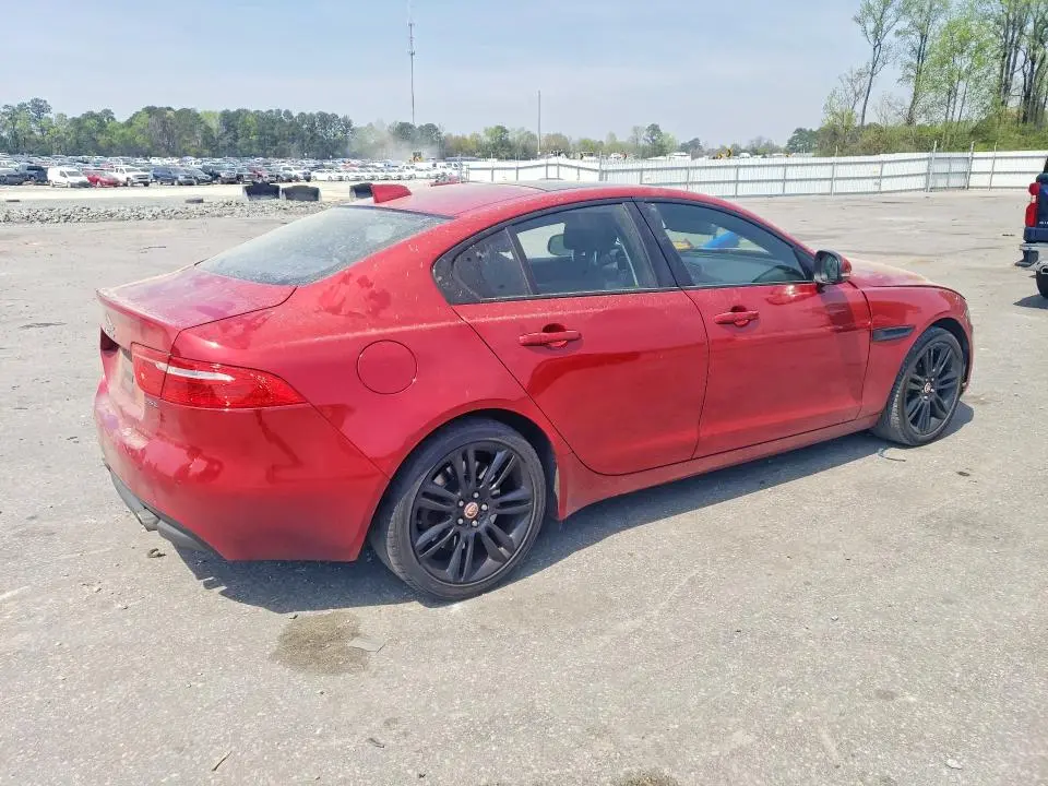 2017 JAGUAR XE PRESTIGE  