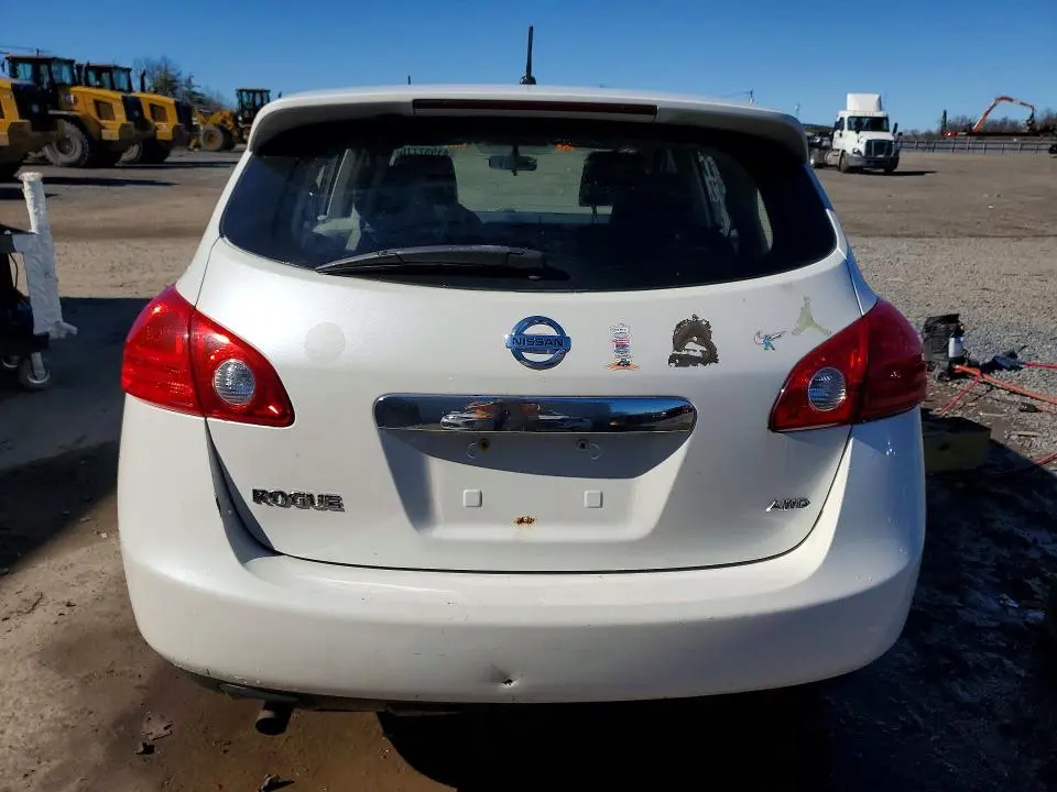 2012 NISSAN ROGUE S  