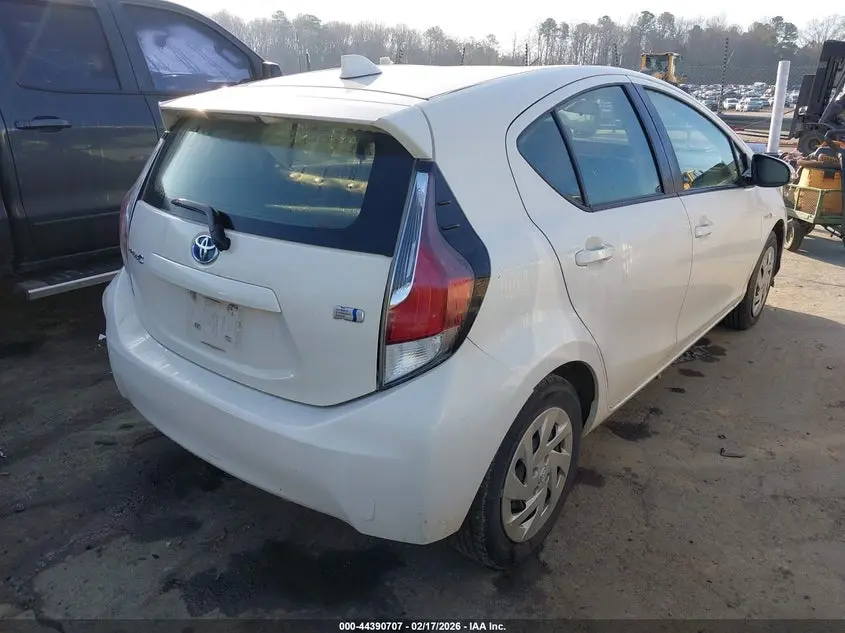 2016 TOYOTA PRIUS C ONE
