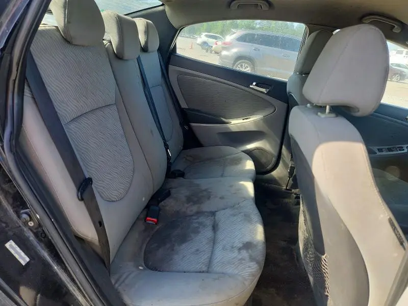 2012 HYUNDAI ACCENT GLS  