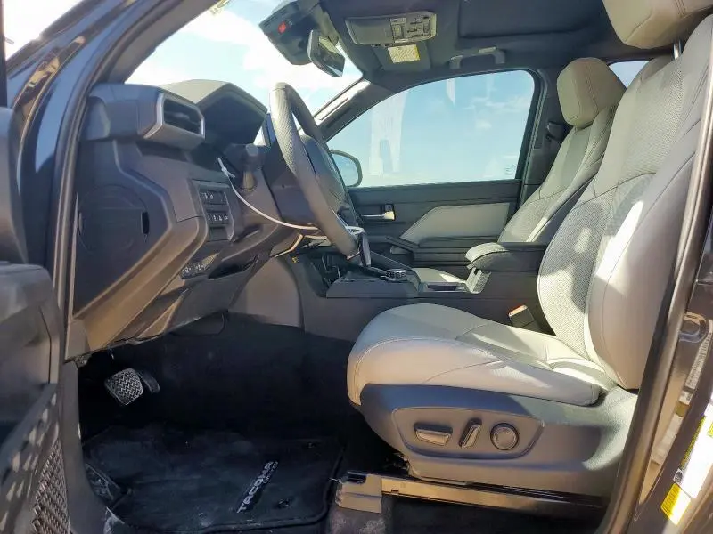 2025 TOYOTA TACOMA DOUBLE CAB  