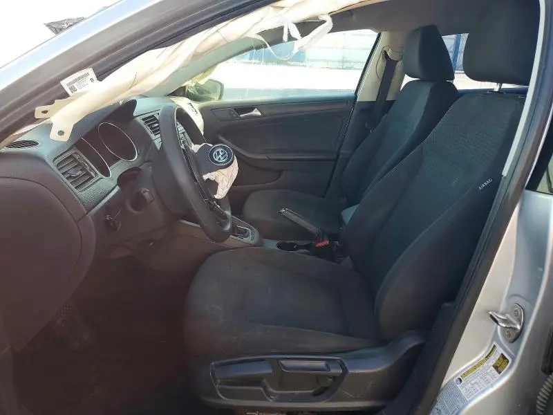 2015 VOLKSWAGEN JETTA BASE  