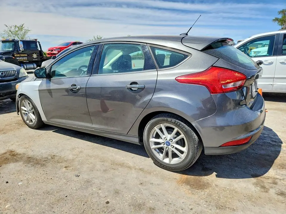 2016 FORD FOCUS SE  