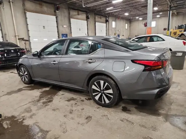 2022 NISSAN ALTIMA SV  