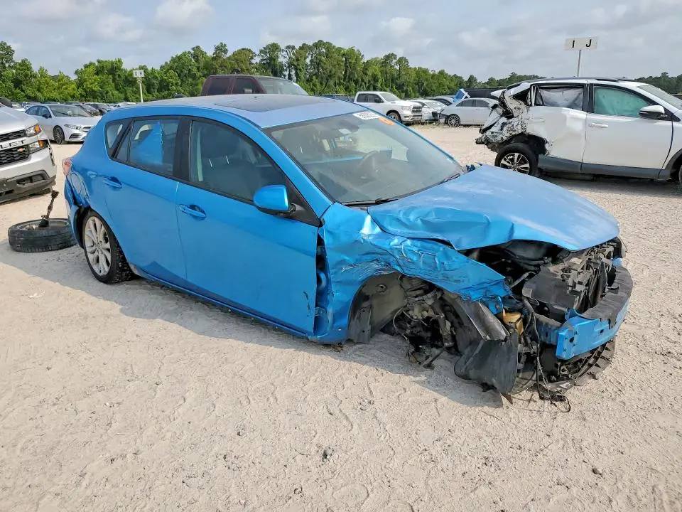 2011 MAZDA 3 S  