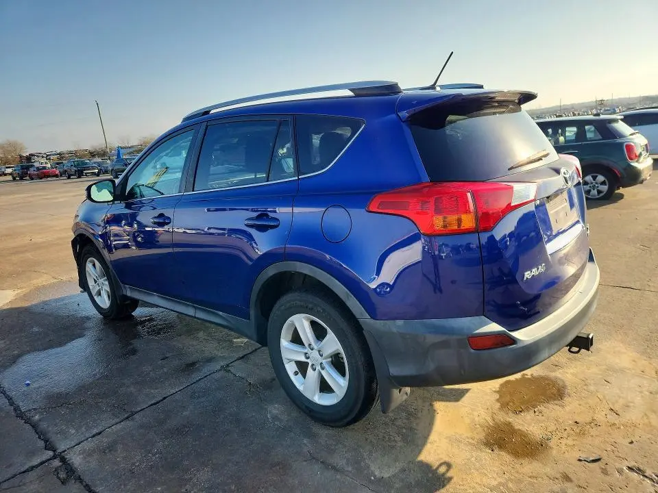 2014 TOYOTA RAV4 XLE  
