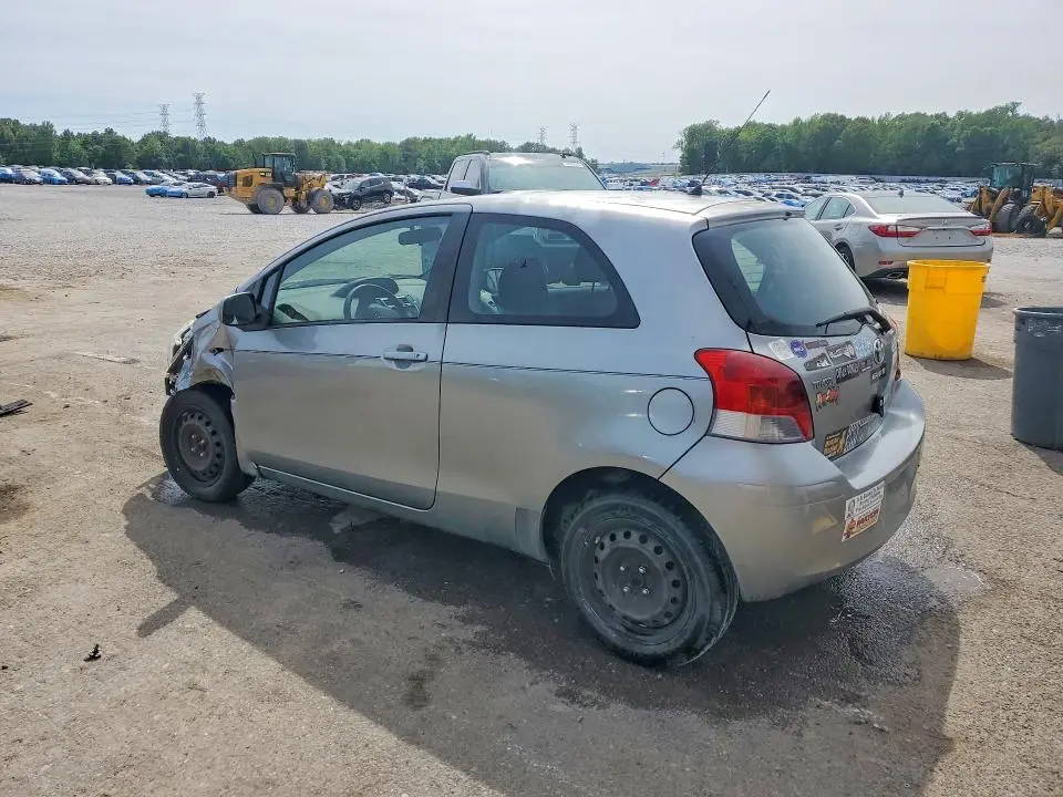 2011 TOYOTA YARIS BASE  