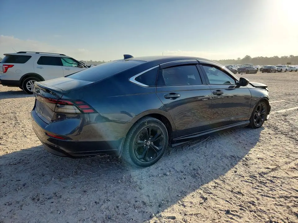 2023 HONDA ACCORD EX  
